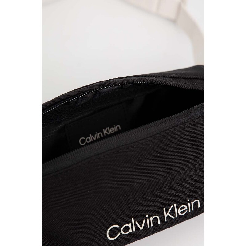 Calvin Klein Performance övtáska fekete