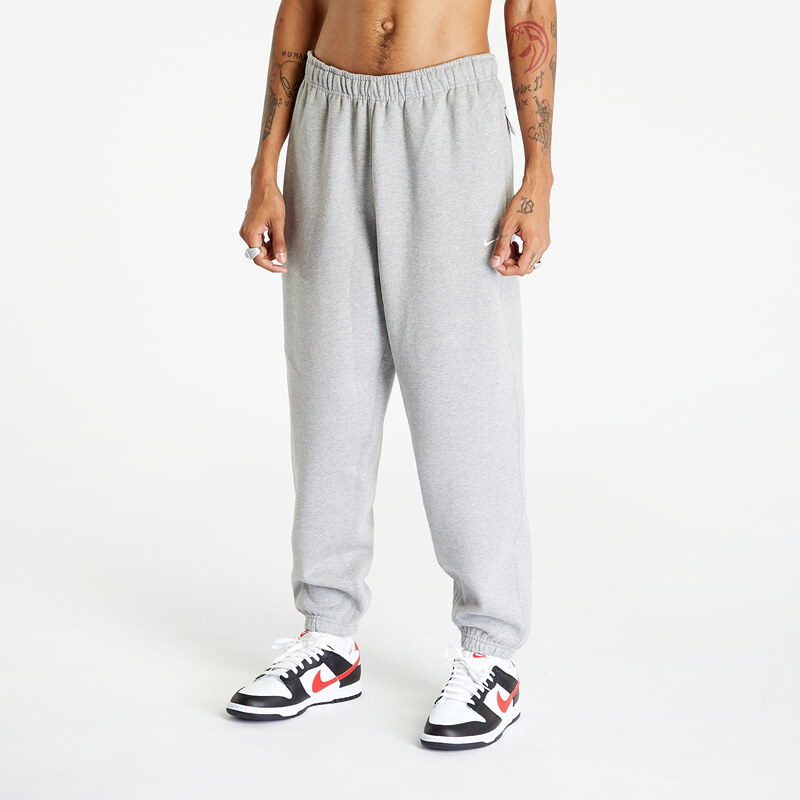 Férfi melegítőnadrágok Nike Solo Swoosh Men's Fleece Pants Grey