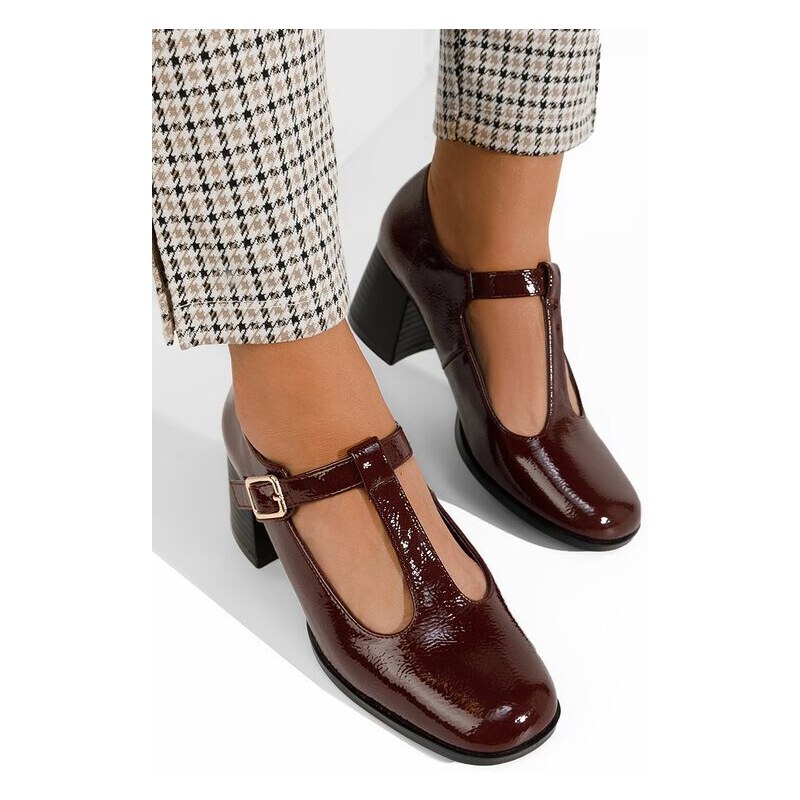 Zapatos Vesita borvörös alacsony sarkú körömcipő