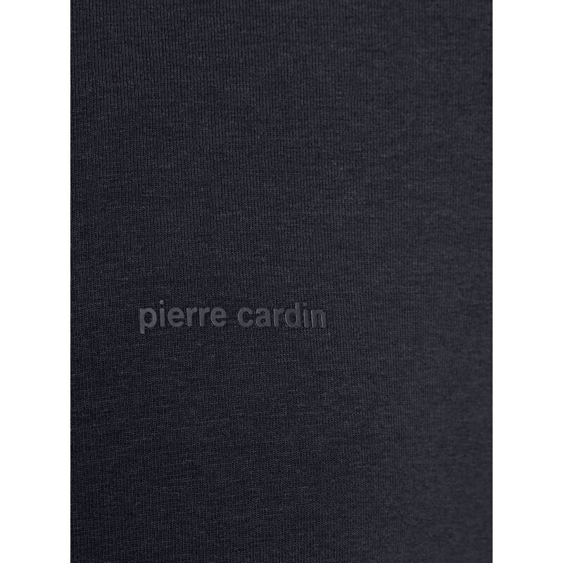 Garbó Pierre Cardin