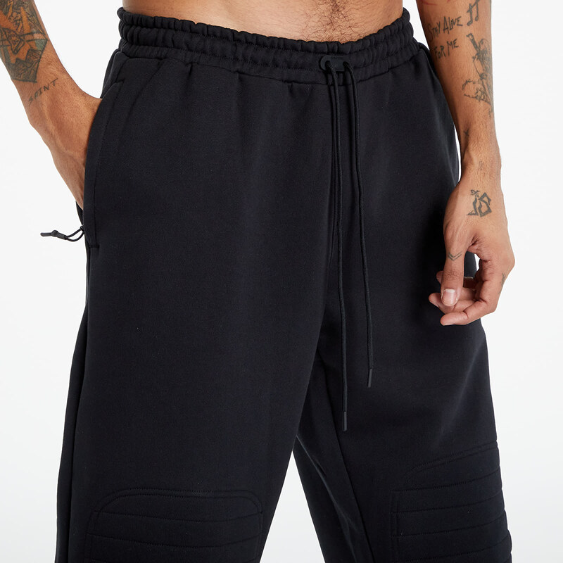Férfi melegítőnadrágok Nike Sportswear Therma-FIT Tech Pack Men's Winterized Pants Black/ Black