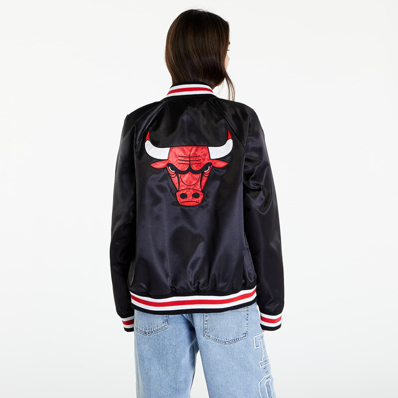 New Era Chicago Bulls NBA Applique Satin Bomber Jacket UNISEX Black/ Front Door Red