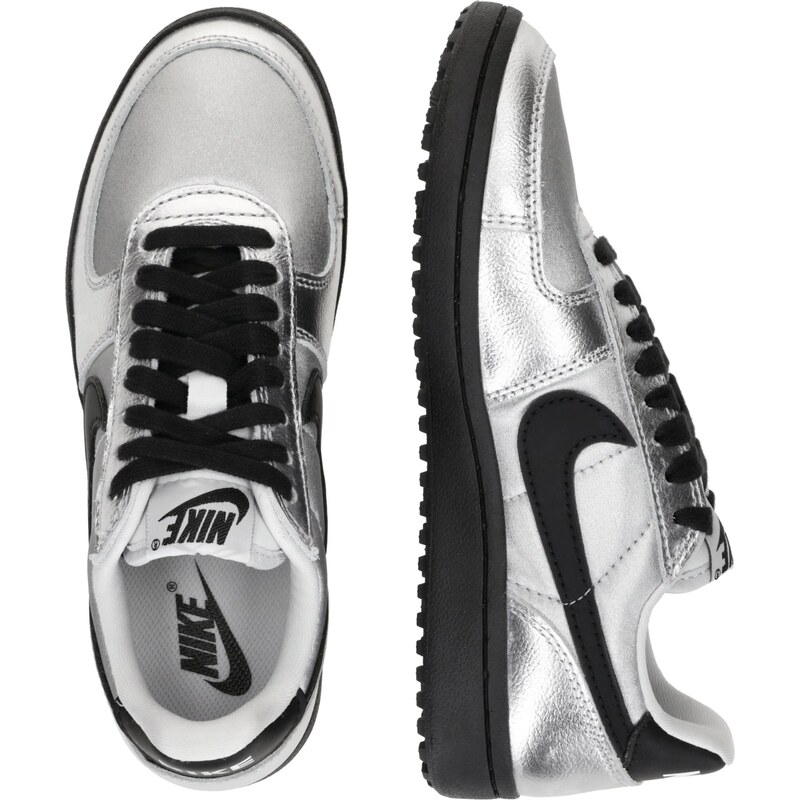 Nike Sportswear Rövid szárú sportcipők 'Field General' ezüstszürke / fekete / ezüst