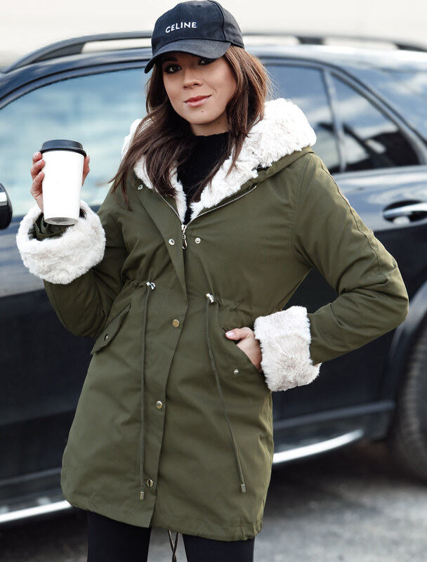 BASIC Sötétzöld női bélelt parka szőrmével STARBURST TY4763