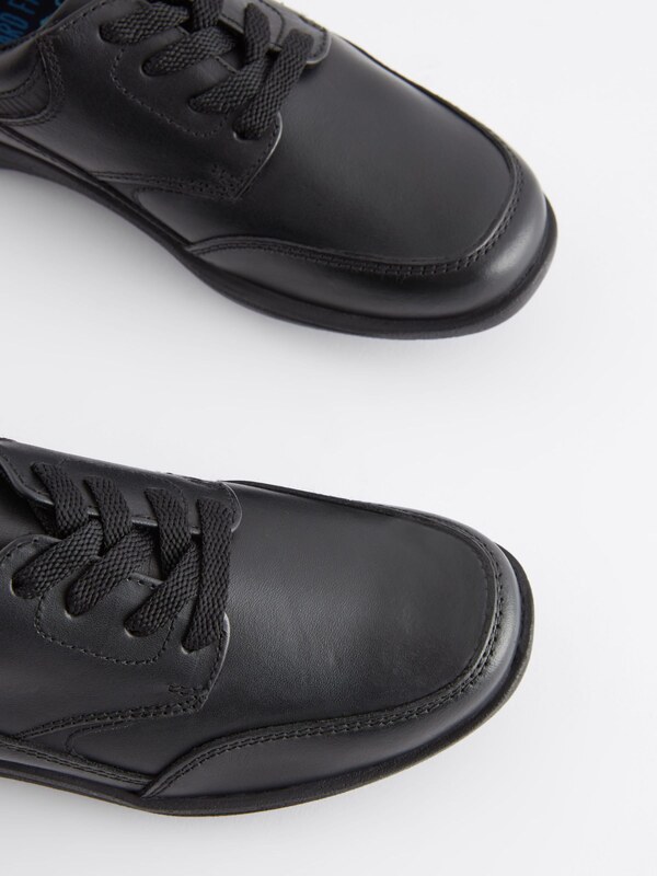 Next Félcipő fekete