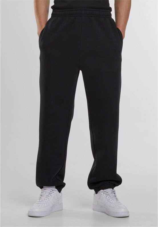 Urban Classics Men's basic sweatpants Fluffy black