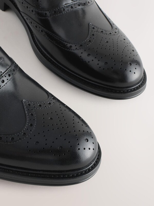 Next Fűzős cipő fekete