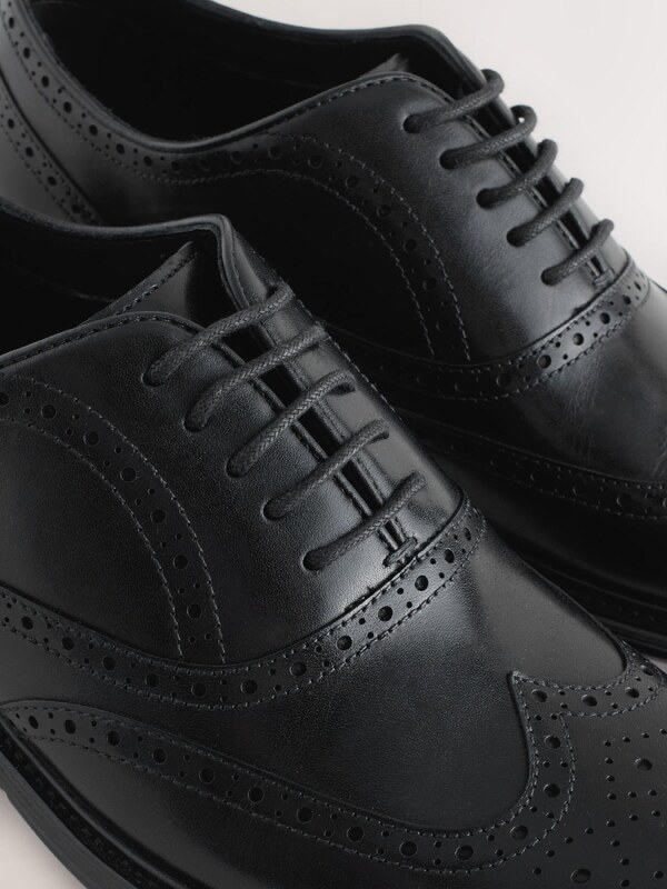 Next Fűzős cipő fekete