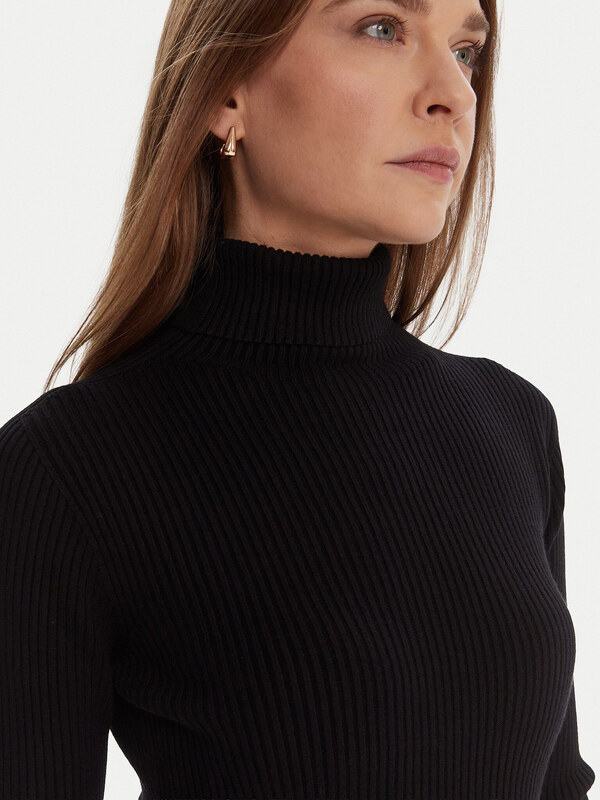 Kötött ruha Kontatto