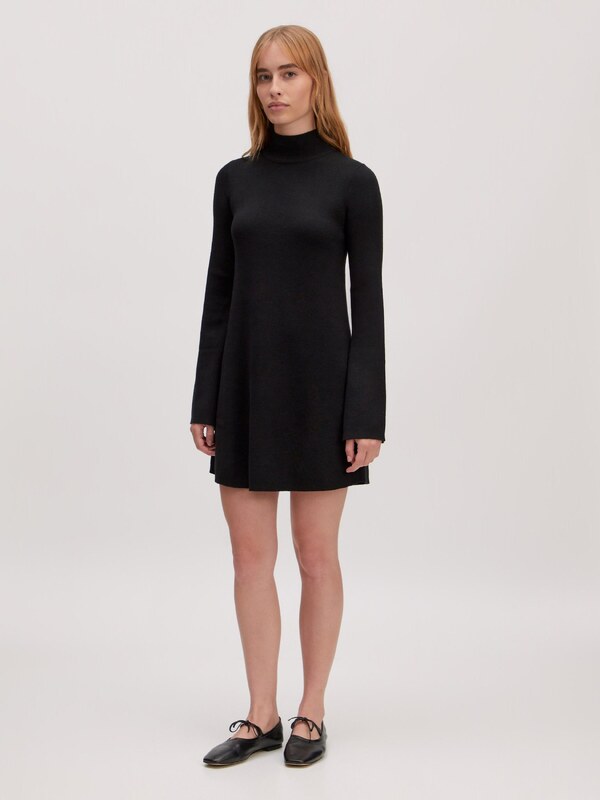 EDITED Kötött ruhák 'Dunia' fekete