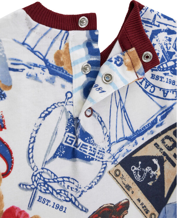 Póló és rövidnadrág Guess