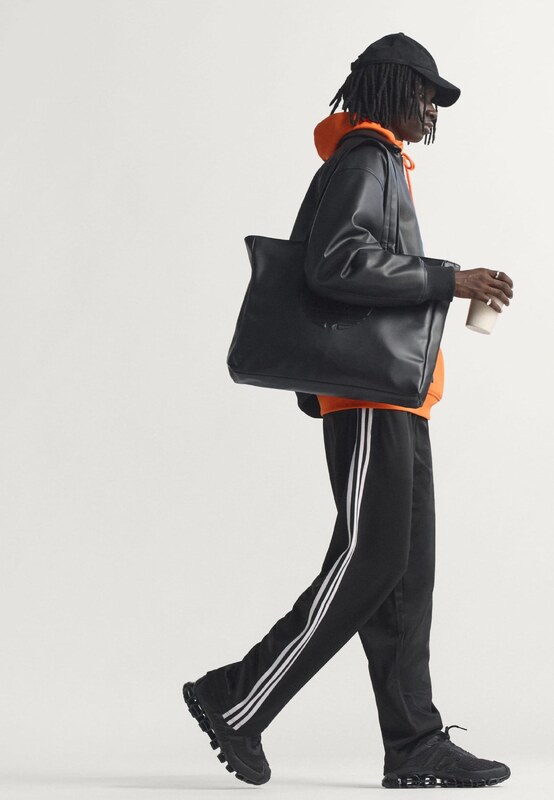 ADIDAS ORIGINALS Nadrág 'Adicolor' fekete / fehér