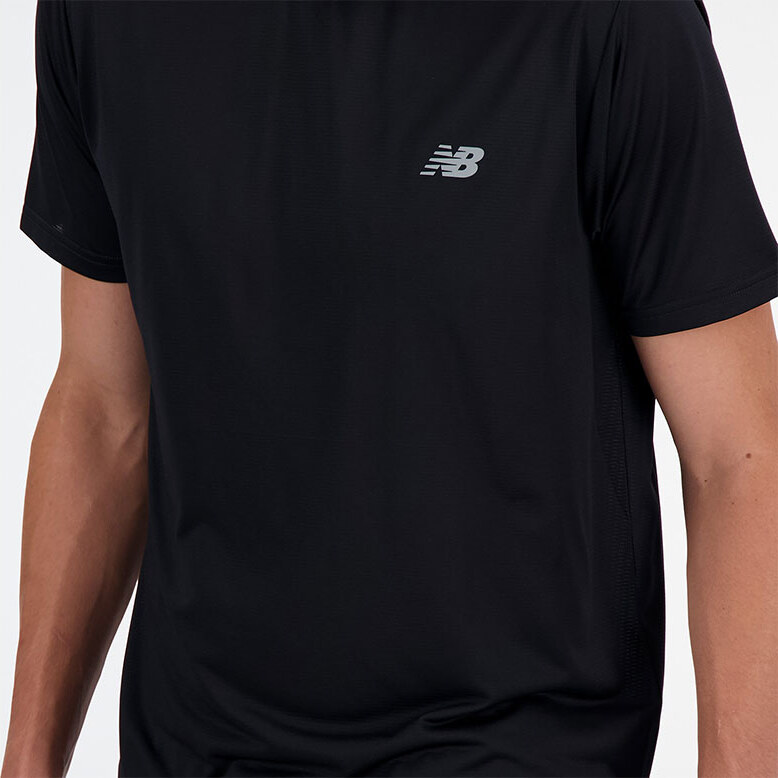 New Balance Sport Essentials T-Shirt MT41222BK Férfiak - Pólók New Balance - Fekete - MT41222BK-S