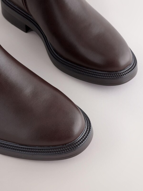 Next Rövid szárú csizmák sötét barna